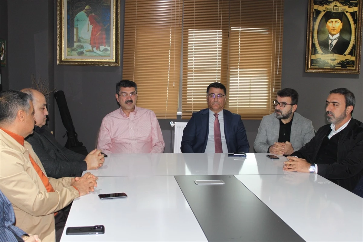 AK Parti Batman Milletvekili Ferhat Nasıroğlu, özel eğitim kurumlarıyla bir araya geldi