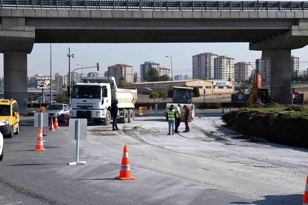 Kayseri\'de Trafik Düzenleme Çalışmaları Devam Ediyor