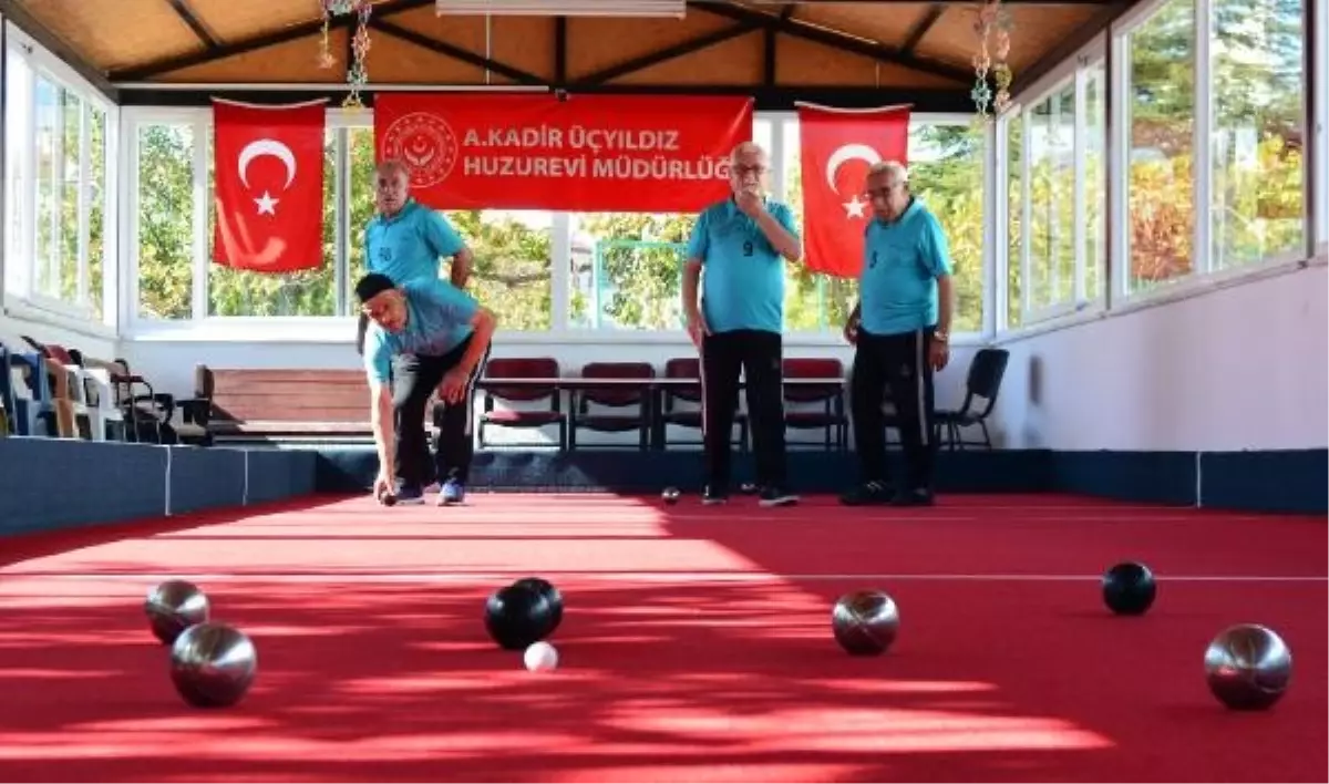 Aksaray Kadir Üçyıldız Huzurevi Yetişkin Gençler Huzur Bocce Ligi Şampiyonu