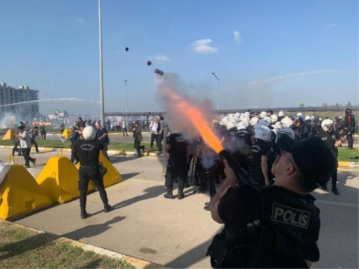 İncirlik Hava Üssü\'ne protesto girişimi polis müdahalesiyle engellendi