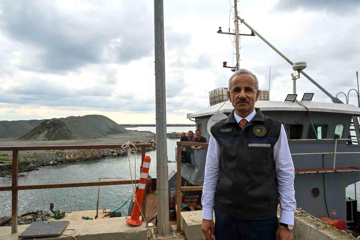 İskenderun Limanı\'nda elleçleme ve kapasite artırılarak toparlanma sürecine girildi