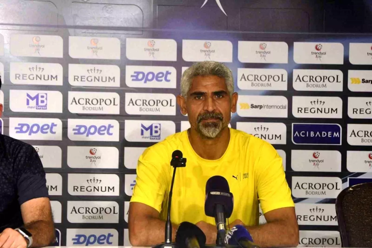 Bodrum FK, Manisa FK\'yı 2-0 yenerek galibiyetini kutladı