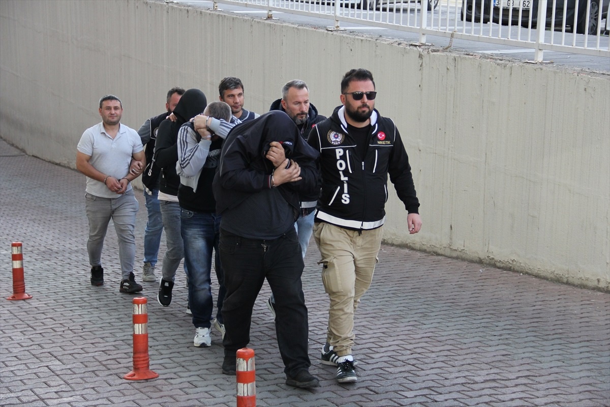 Kayseri\'de Uyuşturucu Operasyonu: 16 Şüpheli Gözaltına Alındı