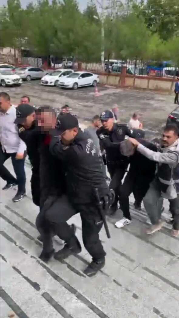 Şanlıurfa'da Muhtar Cinayeti: Katillerin İtirafı Kan Dondurdu Şanlıurfa'da Muhtar Cinayeti: Katillerin İtirafı Kan Dondurdu