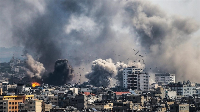 Son Dakika: İsrail, Gazze'deki Bureij Mülteci Kampı'nı bombaladı! En az 20 kişi yaşamını yitirdi, çok sayıda yaralı var