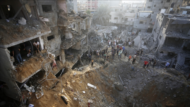 Son Dakika: İsrail, Gazze'deki Bureij Mülteci Kampı'nı bombaladı! En az 20 kişi yaşamını yitirdi, çok sayıda yaralı var