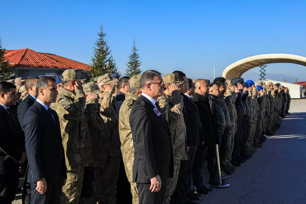 PKK\'lı teröristlerin saldırısında şehit olan askerin cenazesi Kahramanmaraş\'a uğurlandı