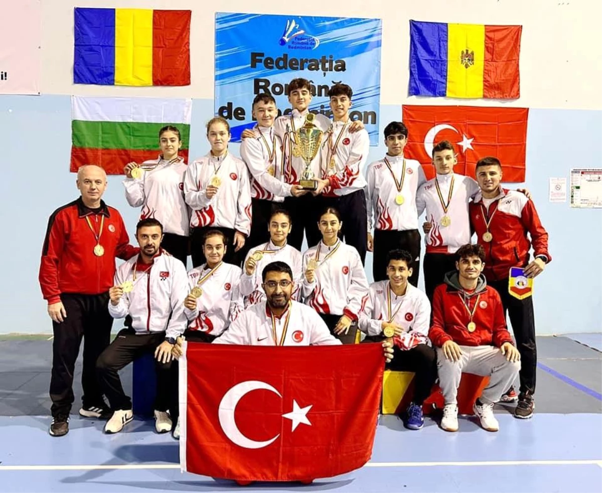 Türk Sporcular Balkan 17 Yaş Altı Badminton Şampiyonası\'nda 5 Kategoride Şampiyon Oldu