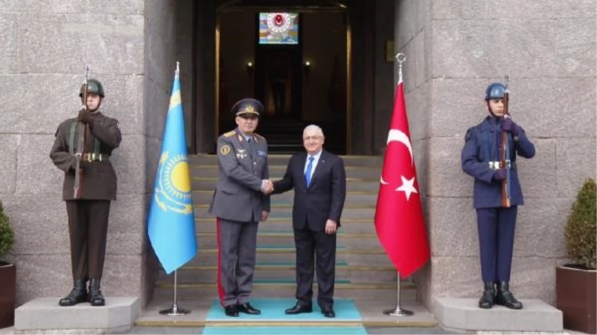 Milli Savunma Bakanı Yaşar Güler, Kazakistan Savunma Bakanı ile Görüştü