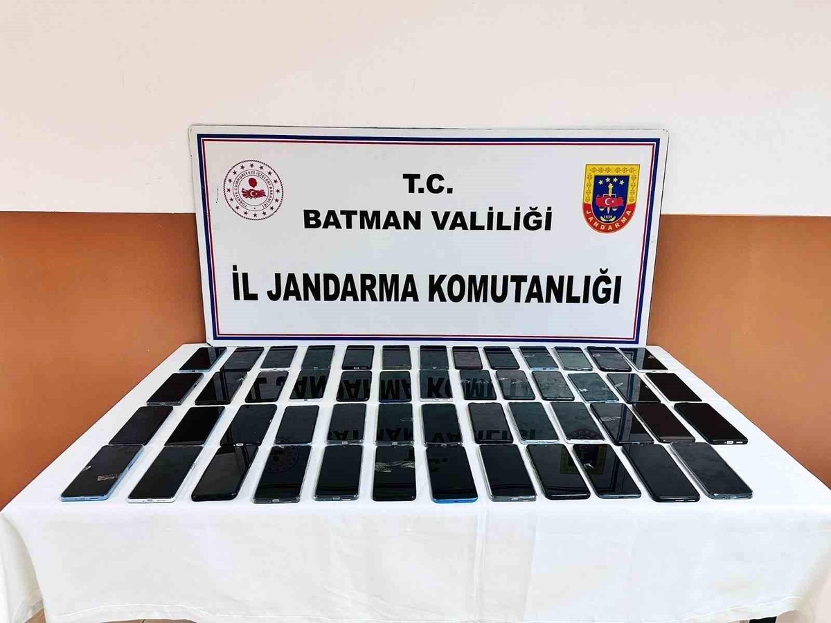 Batman\'da düzenlenen operasyonlarda 98 yabancı uyruklu kişi sınır dışı edildi