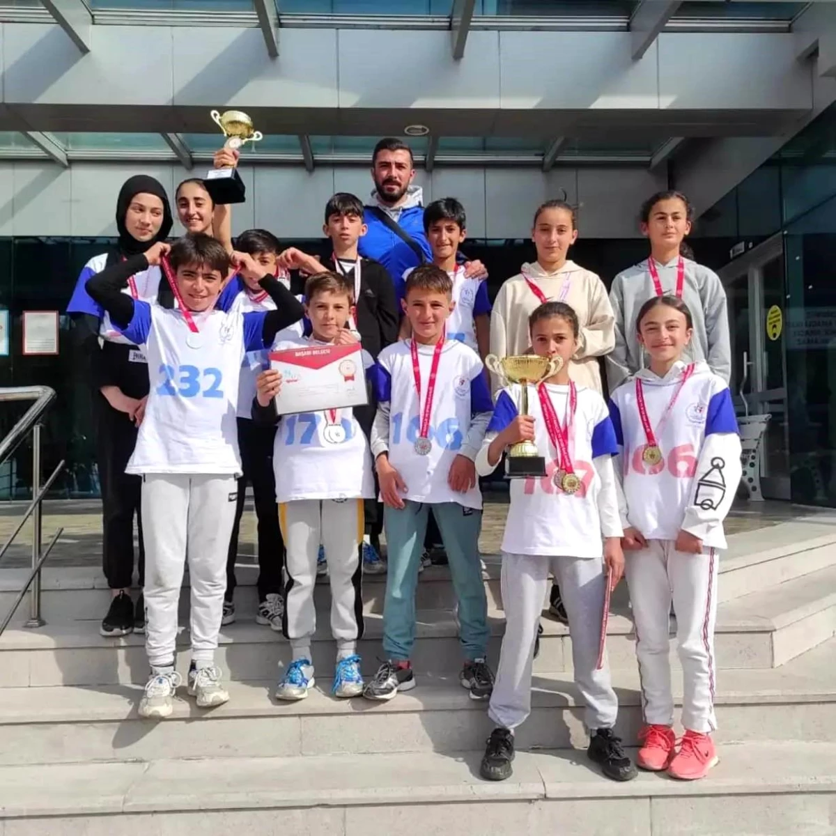 Gökçedere İmam Hatip Ortaokulu Okul Sporları Kros İl Birinciliği ve İkinciliği Kazandı