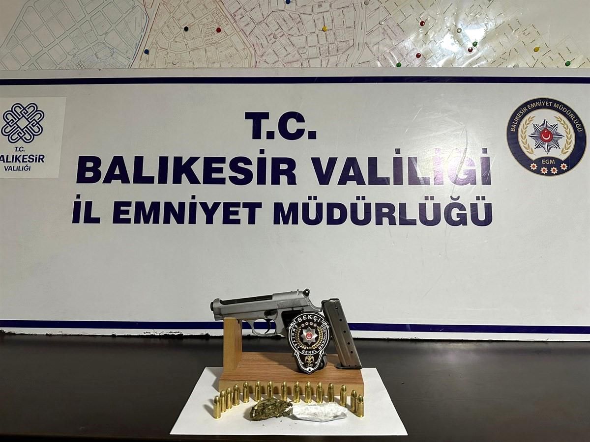 Edremit\'te Bekçilerin Dikkatiyle Uyuşturucu Operasyonu