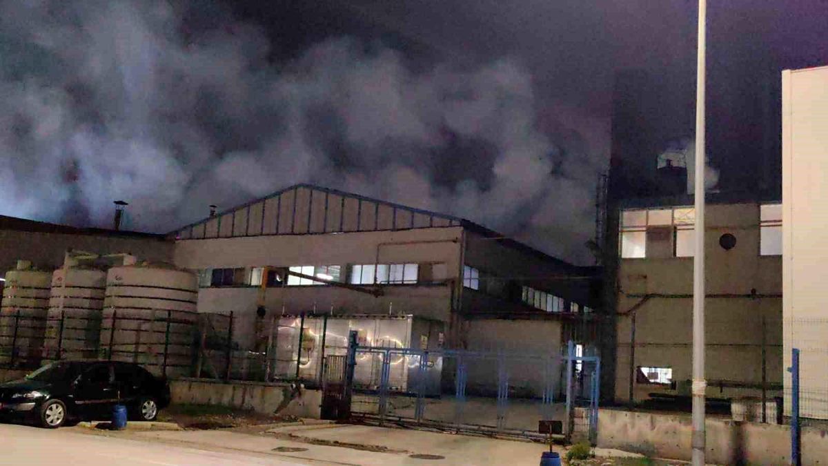 Bursa\'da tekstil fabrikasında yangın çıktı