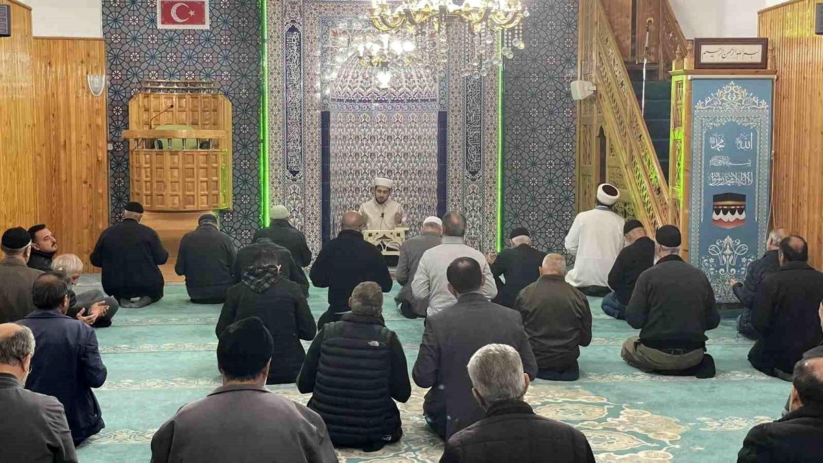 Erzincan\'da Filistinliler için dua edildi