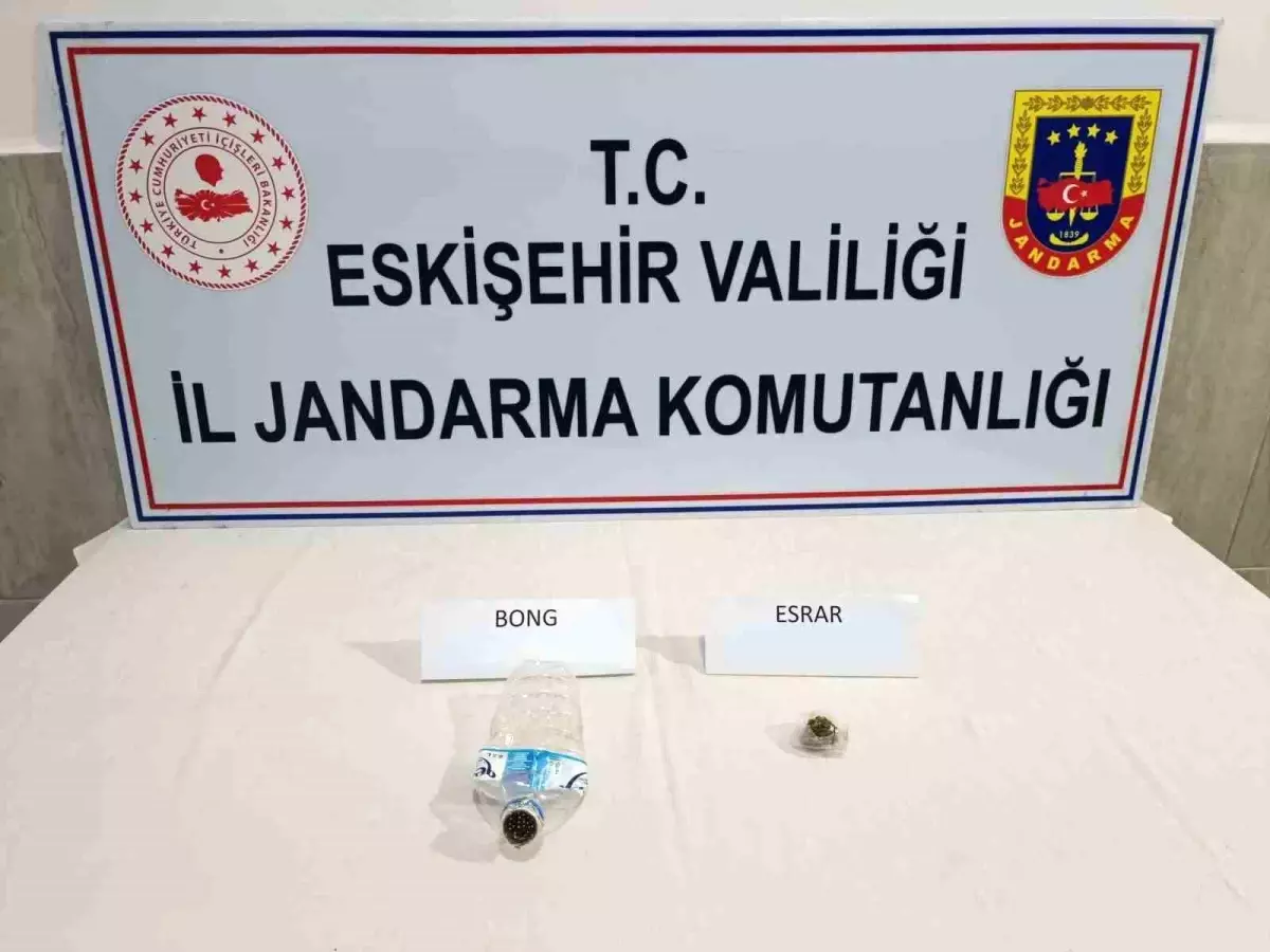 Eskişehir\'de Uyuşturucu Operasyonu: 8 Tutuklama