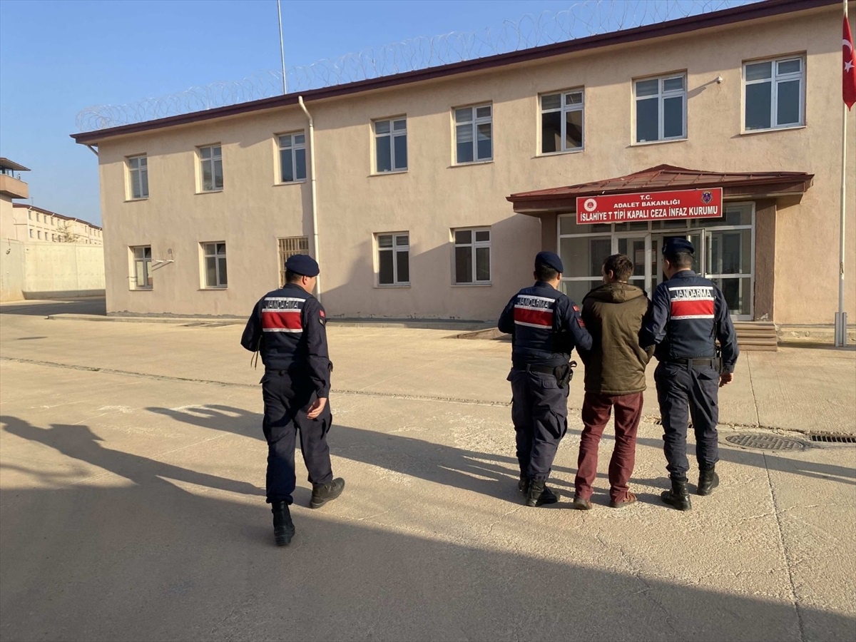 Gaziantep\'te 155 ayrı suçtan aranan şahıs yakalandı