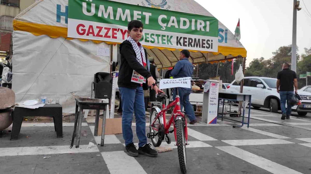 Şanlıurfa\'da Filistin İçin Hayır Çadırı Açıldı