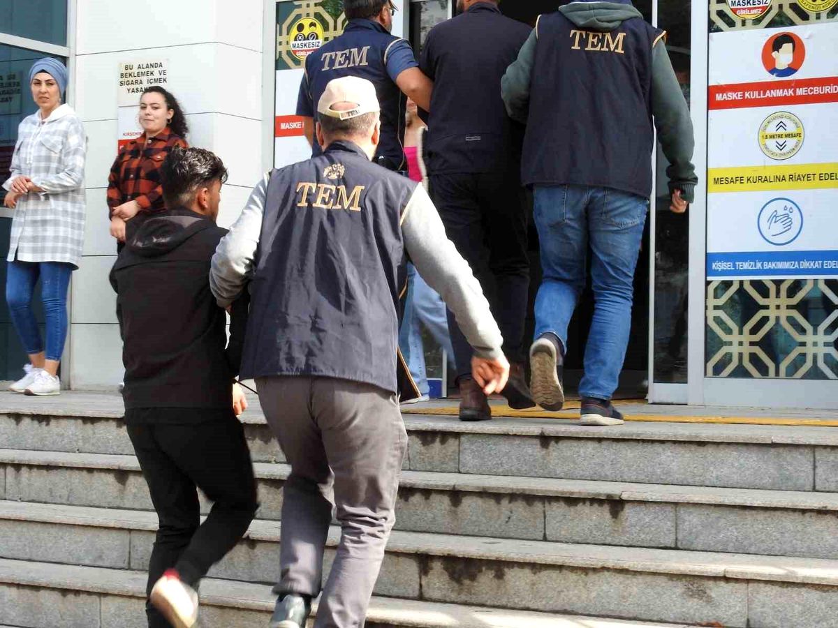Kırşehir\'de DEAŞ Terör Örgütü Üyeleri Yakalandı