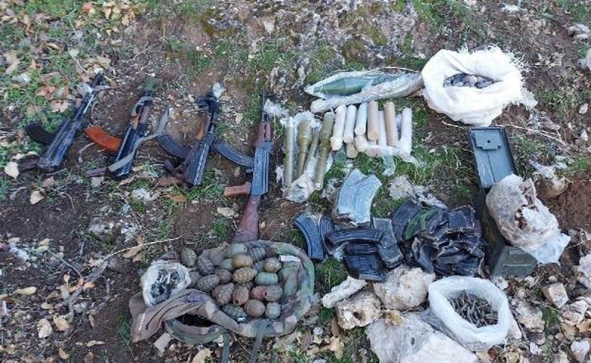 Pençe-Kilit Operasyonu Bölgesinde PKK\'ya Ait Silah ve Mühimmat Ele Geçirildi