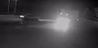 Adana'da TIR'a çarpan otomobilin sürücüsü yaralandı