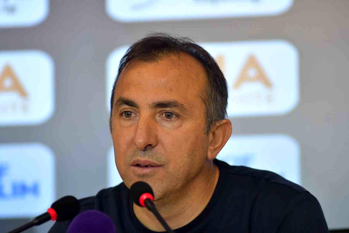 Mondihome Kayserispor, Corendon Alanyaspor\'u 1-0 yenerek 3 puan aldı
