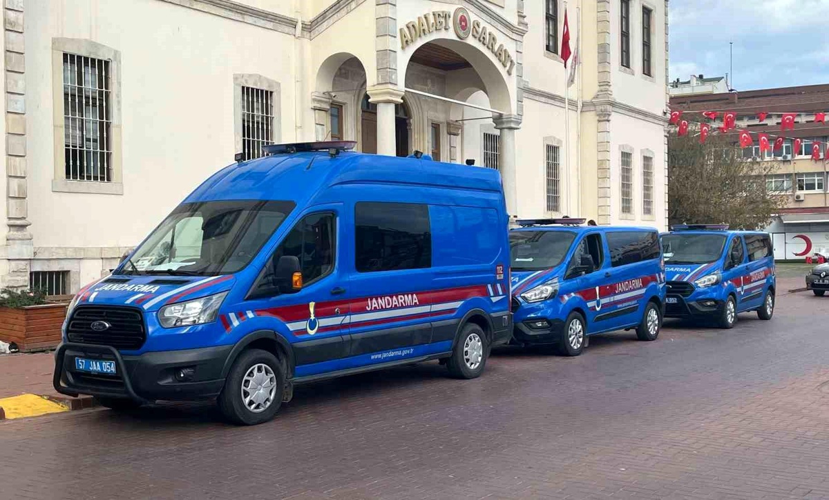 Sinop merkezli uyuşturucu operasyonunda 11 şüpheli gözaltına alındı