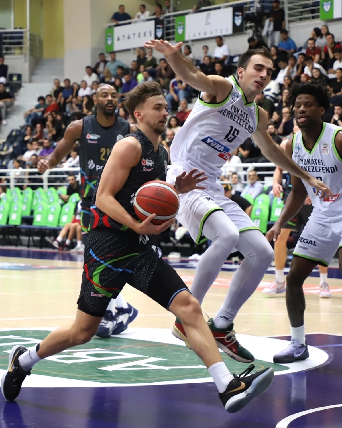 Yukatel Merkezefendi Belediyesi Basket, Aliağa Petkimspor\'u 63-61 yendi