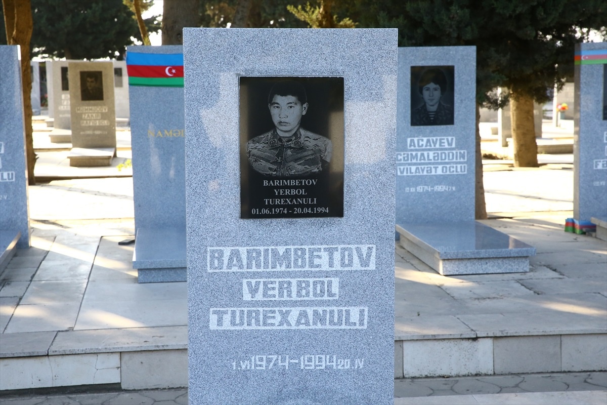 1. Karabağ Savaşı şehidi Yerbol Barınbetov, ana vatanı Kazakistan\'da unutulmadı