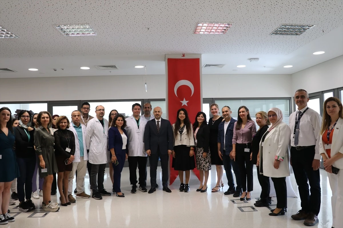 Adana Şehir Eğitim ve Araştırma Hastanesi\'nde Çocuk Kemik İliği Nakil Merkezi için ruhsat teslim töreni yapıldı