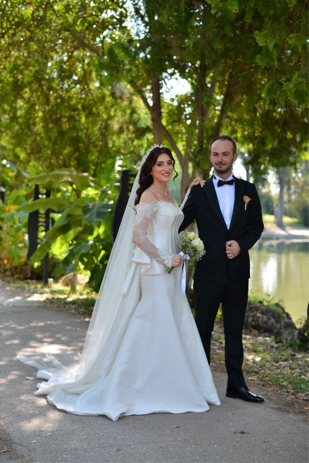 AGC İdari Koordinatörü Mediha Düden\'in oğlu Mert Düden, Aysu Sağlam ile evlendi