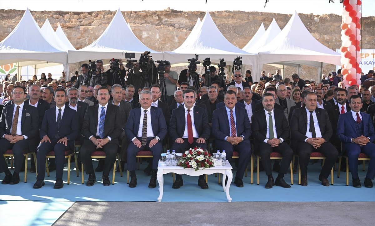 Cumhurbaşkanı Yardımcısı Yılmaz, Malatya\'da konuştu Açıklaması