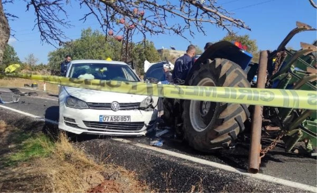 Diyarbakır\'da TIR, traktör ve otomobilin karıştığı kazada 1 ölü, 6 yaralı