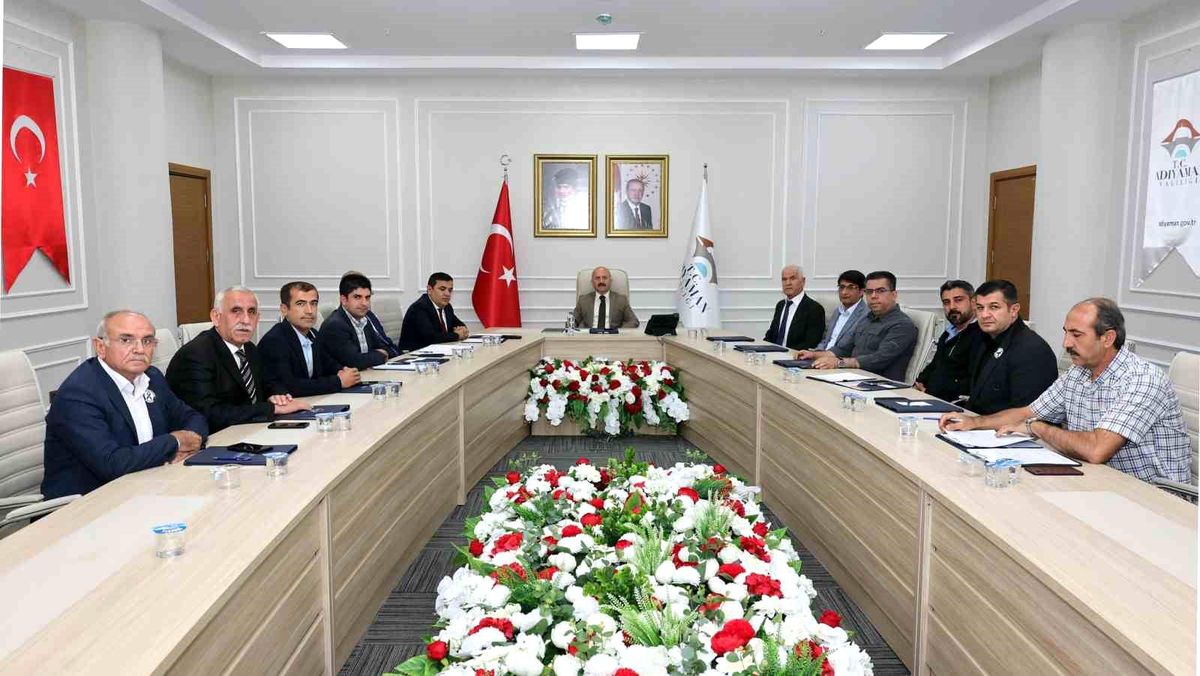 Adıyaman Valisi Osman Varol Başkanlığında İl Özel İdaresi Yatırım ve Projeleri Değerlendirildi