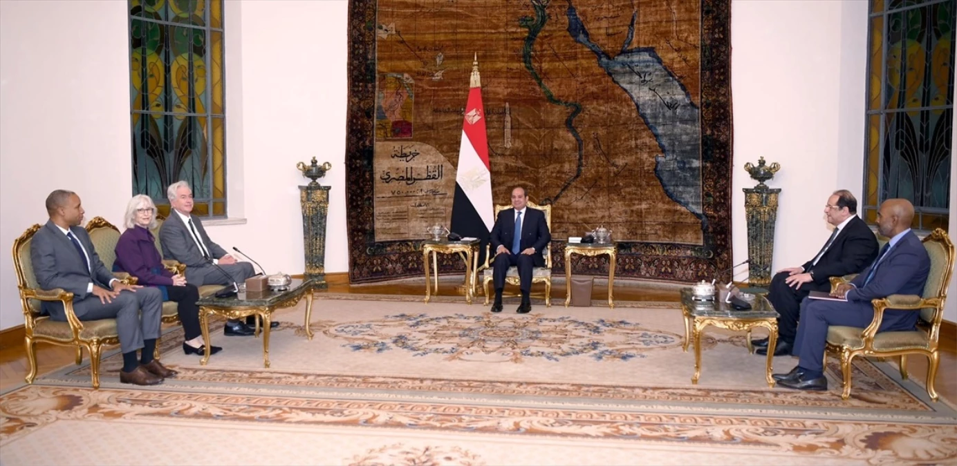 Mısır Cumhurbaşkanı Sisi, CIA Direktörü Burns ile Gazze Şeridi\'ndeki gerilimi görüştü