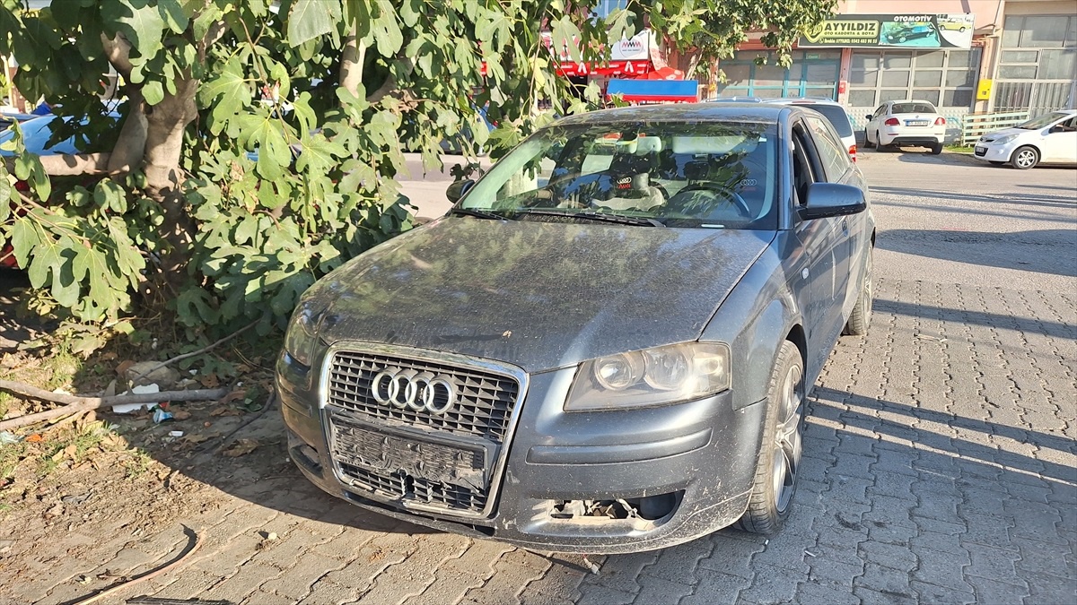 Samsun\'da otomobille çarpışan motosiklet sürücüsü yaralandı