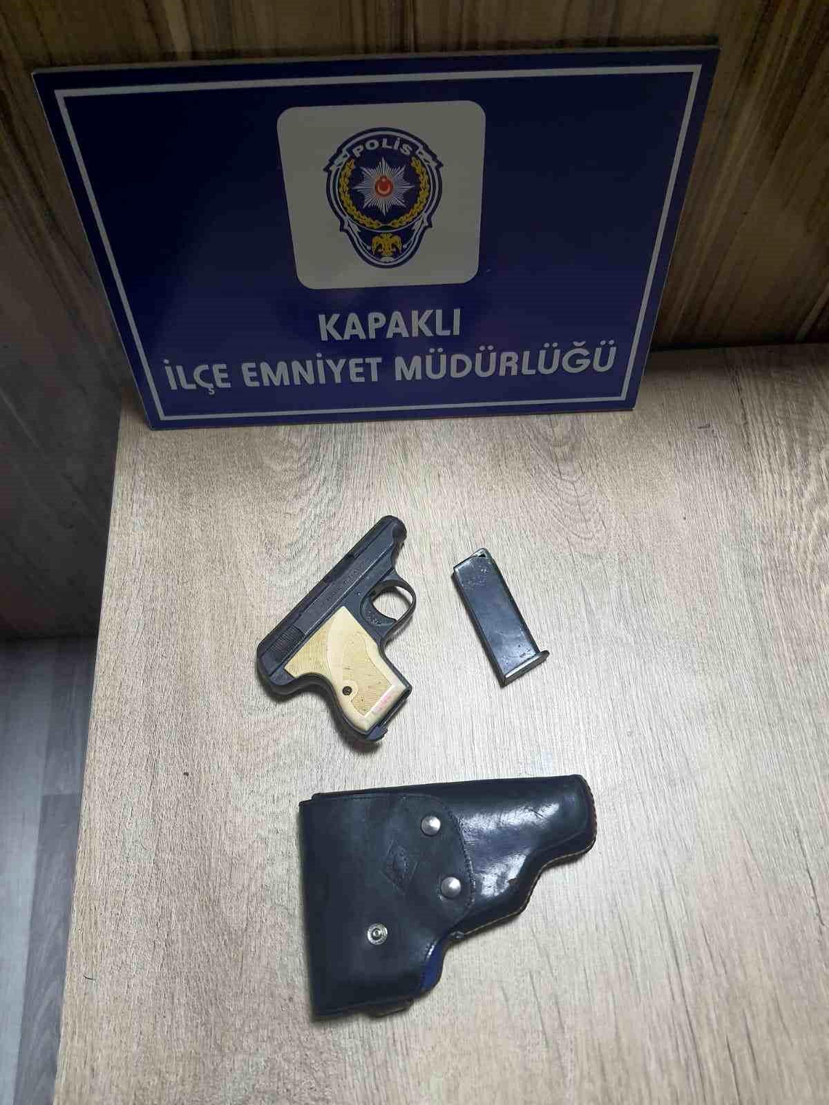 Tekirdağ Kapaklı\'da Ruhsatsız Silah Ele Geçirildi