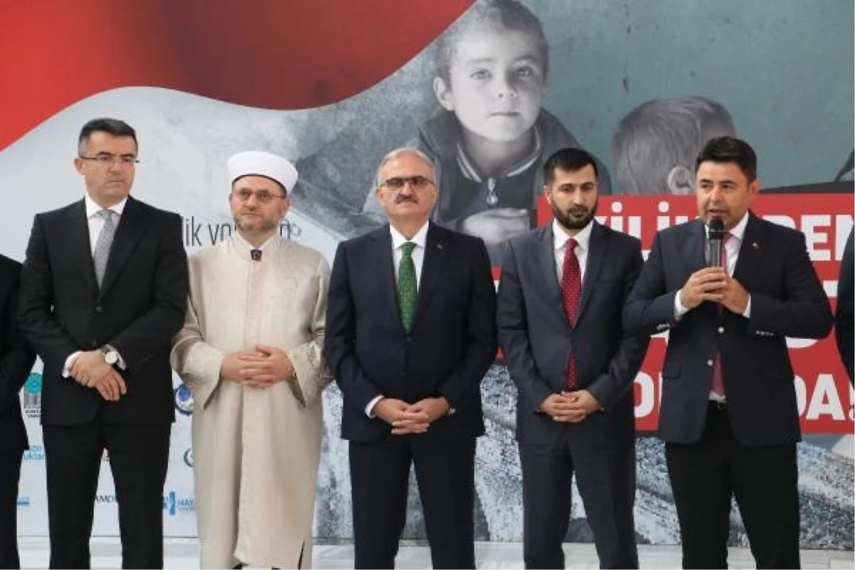 Türkiye, Afganistan\'a İyilik Treni ile Yardım Gönderdi
