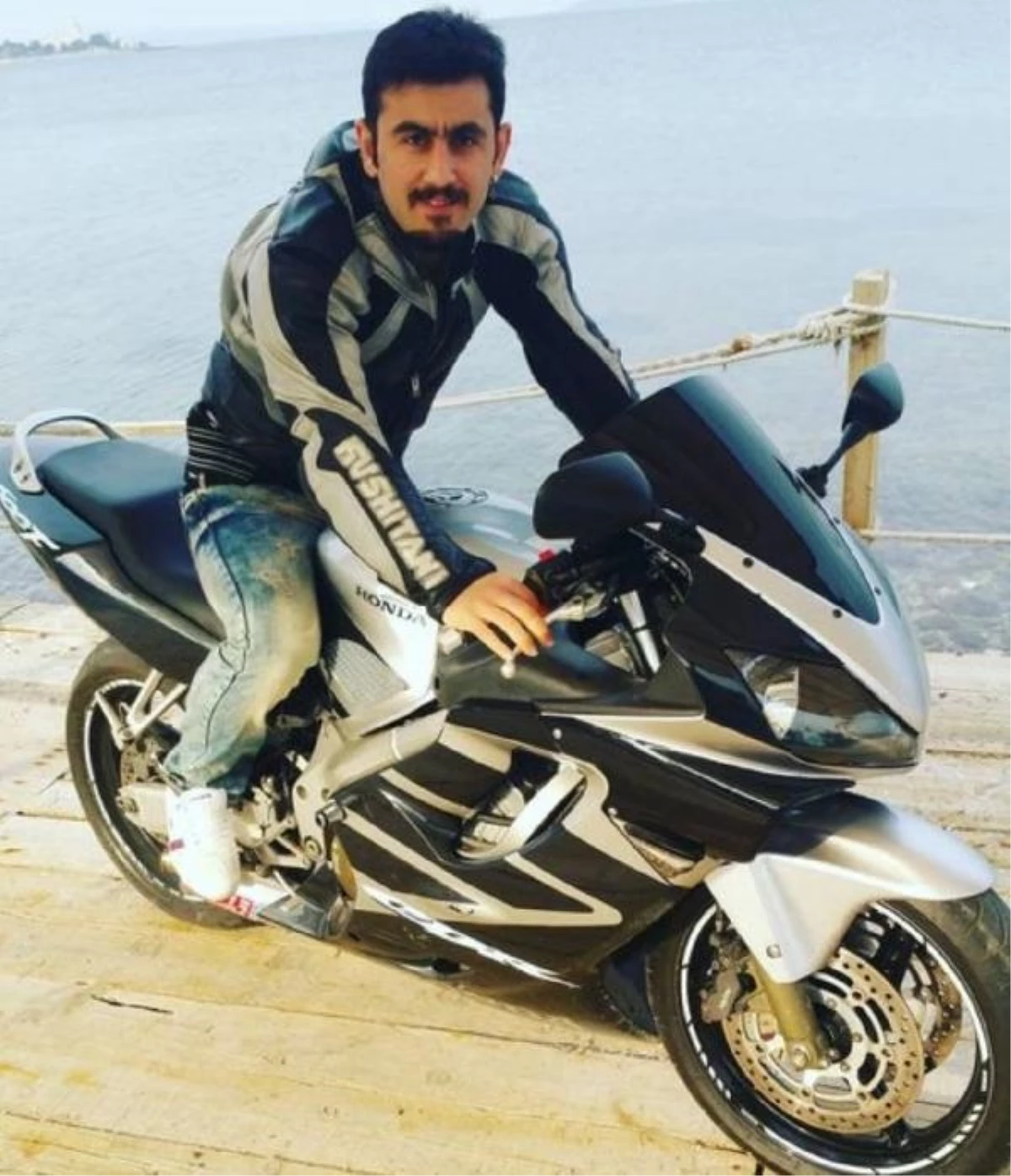 Hakkari\'de Özel Harekat Polisi Trafik Kazasında Hayatını Kaybetti