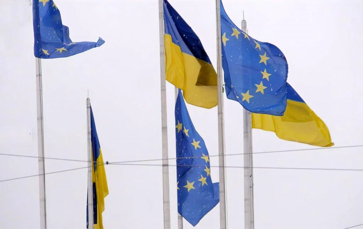 AB, Ukrayna ve Moldova ile üyelik müzakerelerine başlama tavsiyesinde bulundu