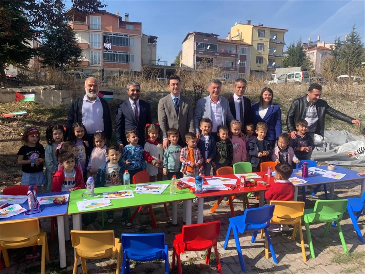 Almus Kermesiyle Filistin\'e Yardım Toplandı