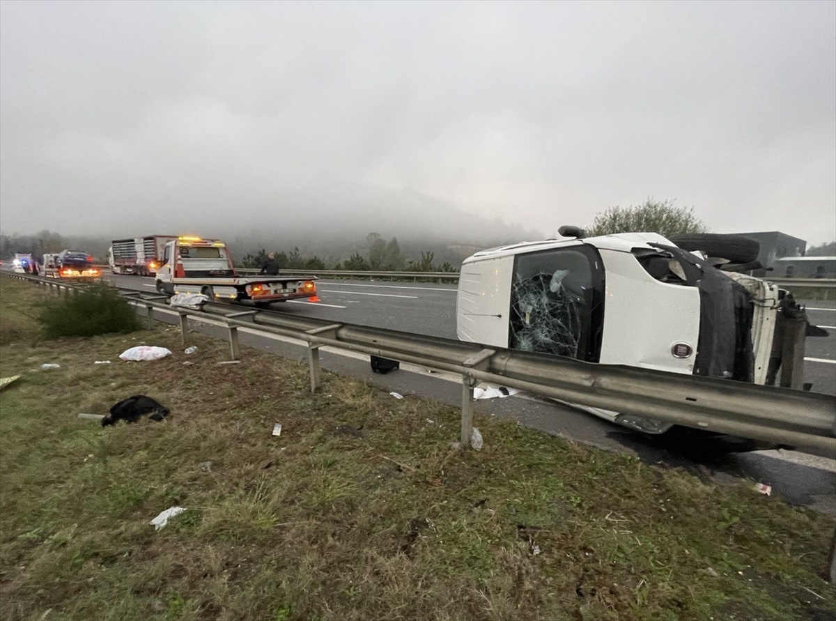Anadolu Otoyolu\'nda trafik kazası: 6 kişi yaralandı