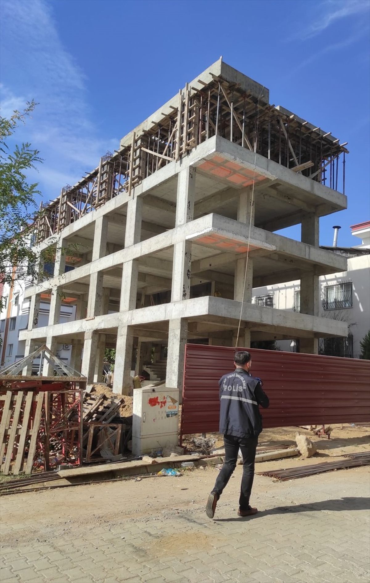Aydın\'da inşaattan düşen işçi yaralandı