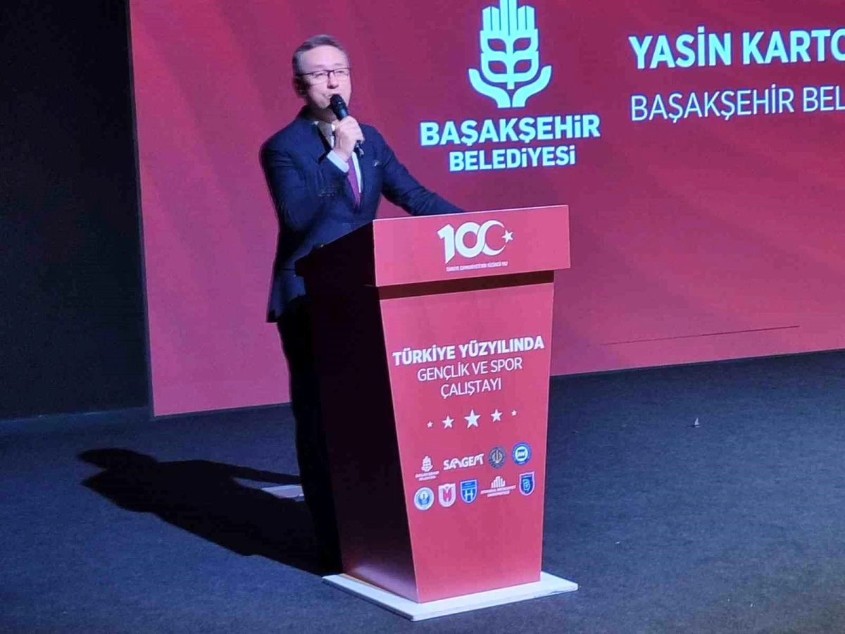 Başakşehir Belediyesi Türkiye Yüzyılı\'nda Gençlik ve Spor Çalıştayı\'na Ev Sahipliği Yaptı