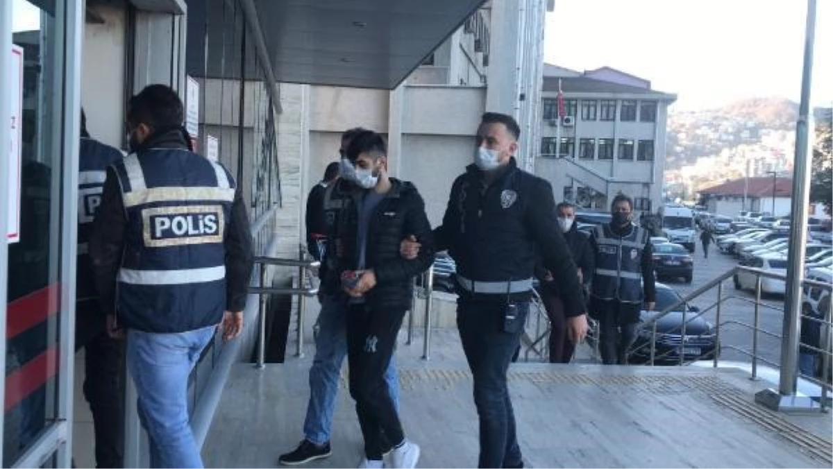 Zonguldak\'ta Belediye Meclis Üyesi Silahlı Saldırıya Uğradı