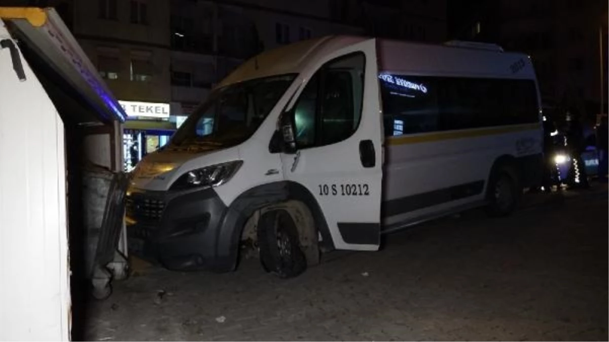 Bandırma\'da çalınan minibüsün Bursa\'da kaçışı son buldu