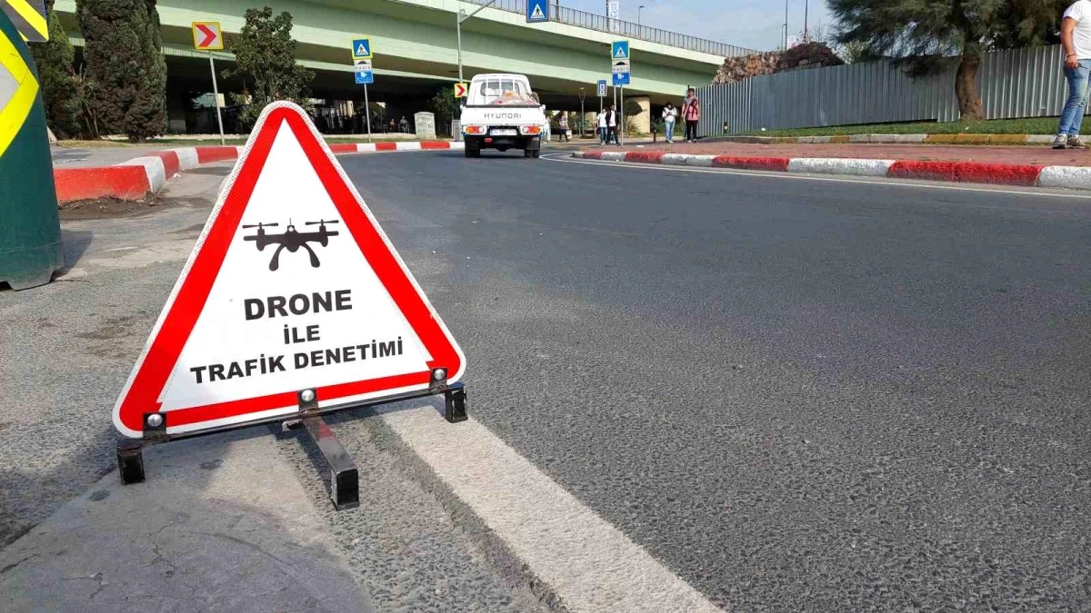 Fatih\'te Yayalara Yol Vermeyen Sürücülere Dron Destekli Denetim