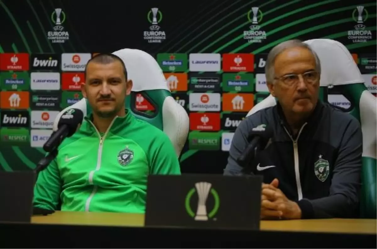 Ludogorets Teknik Direktörü: Fenerbahçe ile oynamak büyük bir gurur