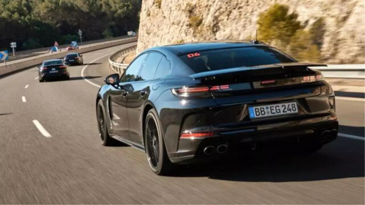 Porsche Panamera\'nın yeni tasarımı ortaya çıktı