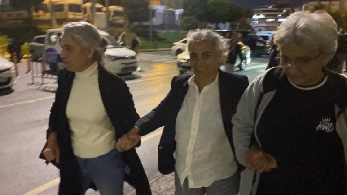 Eski Milletvekili Aysel Tuğluk Gözaltından Serbest Bırakıldı