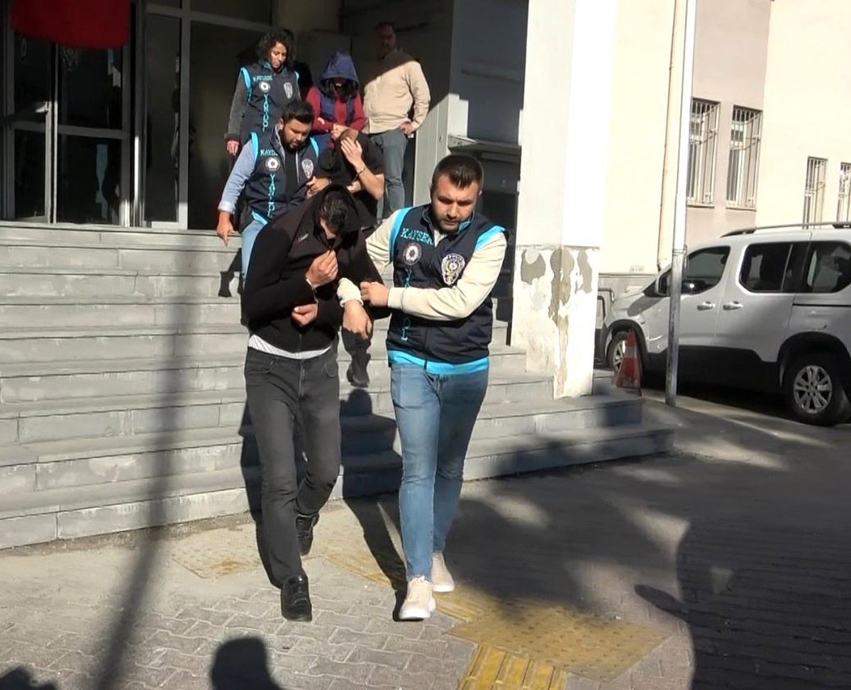 Kar vaadiyle dolandırıcılık yapan 4 kişi yakalandı